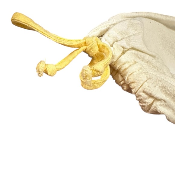 WELL DRESSED WOLF 3T Smocked dress, Yellow & White. Puff Sleeve, Pockets, Bows! - Picture 5 of 10